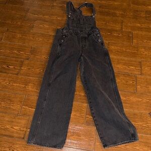 Vintage Levi's SilverTab Women's S/P/CH Overalls Bib Straight Black Denim Y2K